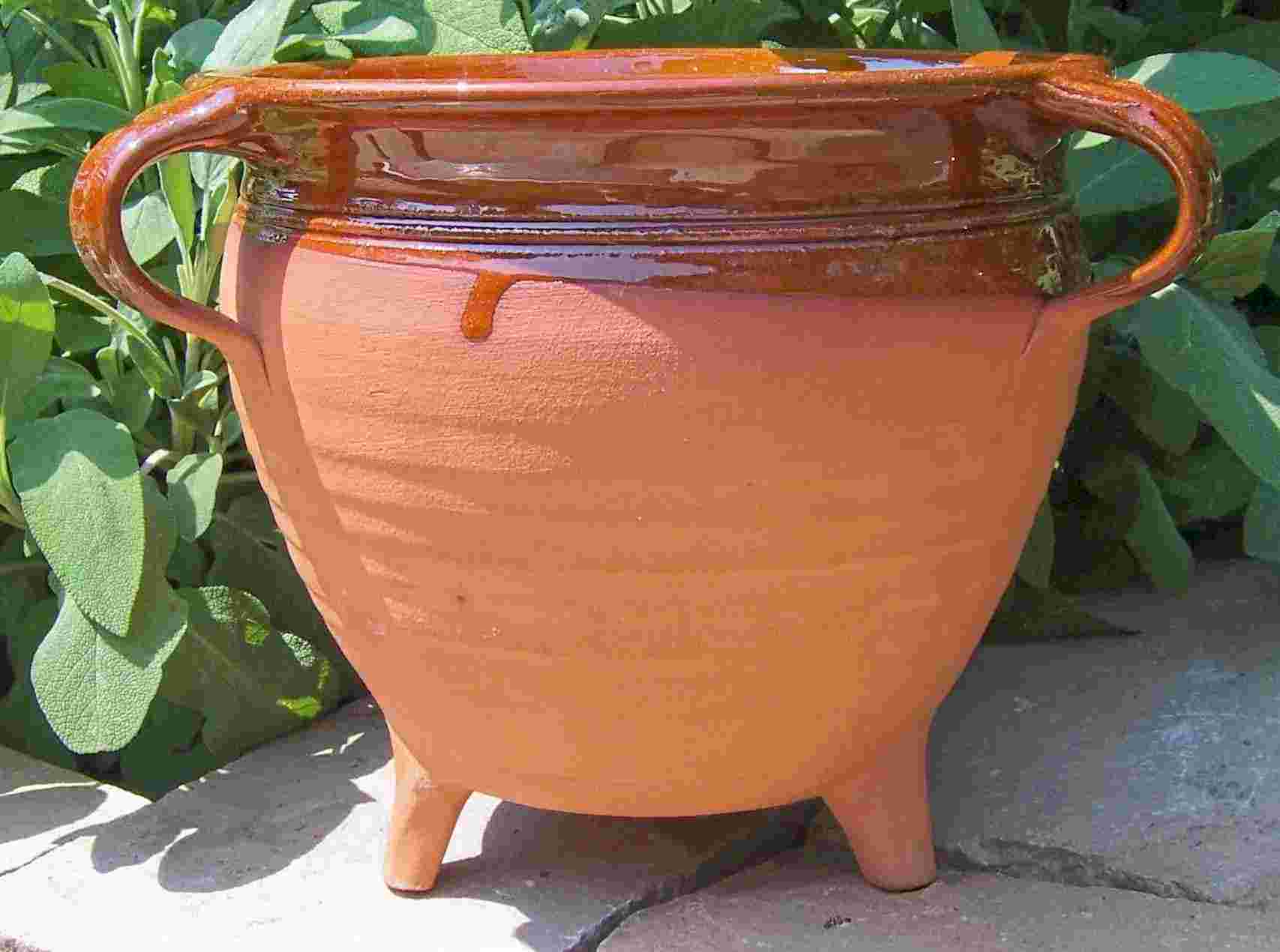 Pots & Crocks.